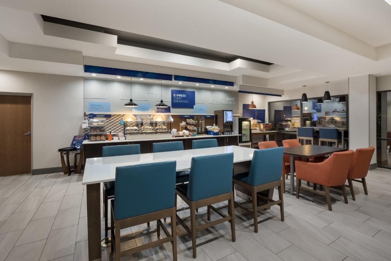 Holiday Inn Express Hotel & Suites Perry, An Ihg Hotel Exterior foto