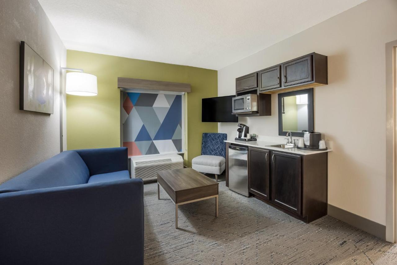 Holiday Inn Express Hotel & Suites Perry, An Ihg Hotel Exterior foto